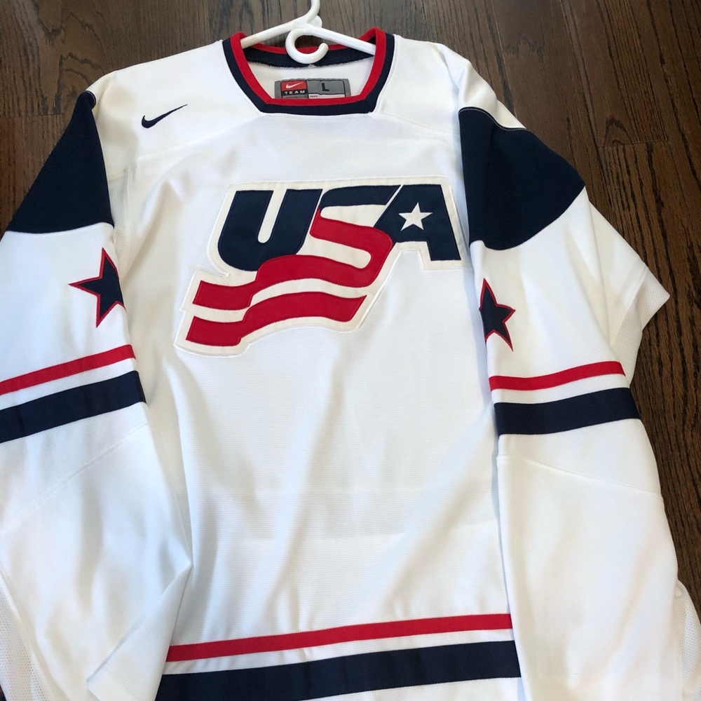 USA men’s hockey jersey